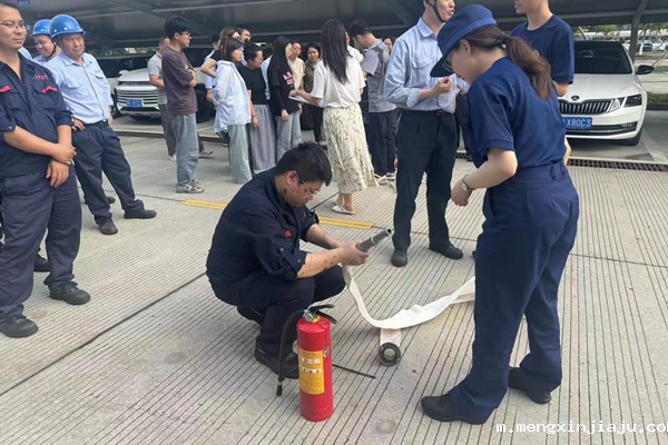 筑牢安全防线!奇亿金属开展全员安全消防实战培训 图3