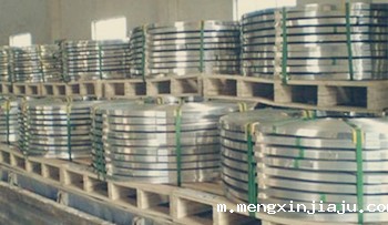 304不锈钢带表面有裂缝是怎么回事？