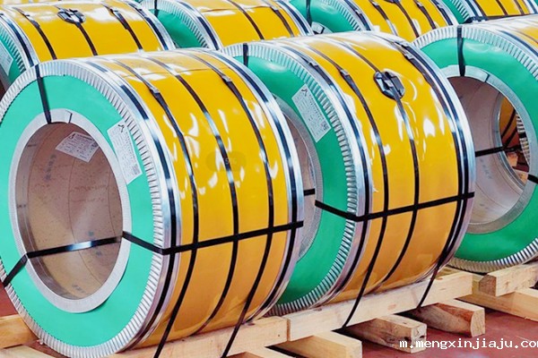 2025年星空体育官方下载行业迎来黄金发展期，技术创新与产能扩张并进