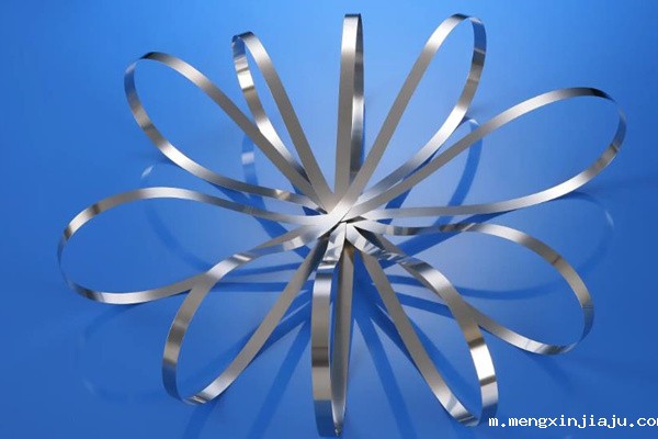 316和304不锈钢带的区别有哪些？